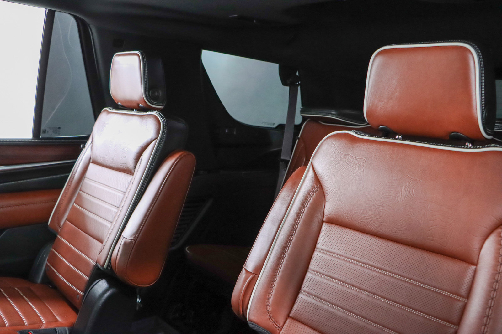 Used 2023 GMC Yukon Denali Ultimate image 30