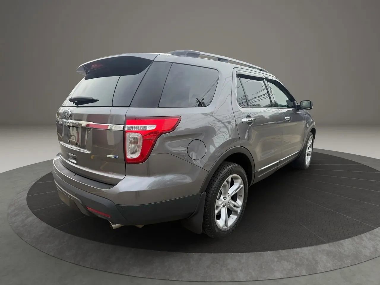 Used 2013 Ford Explorer Limited image 5