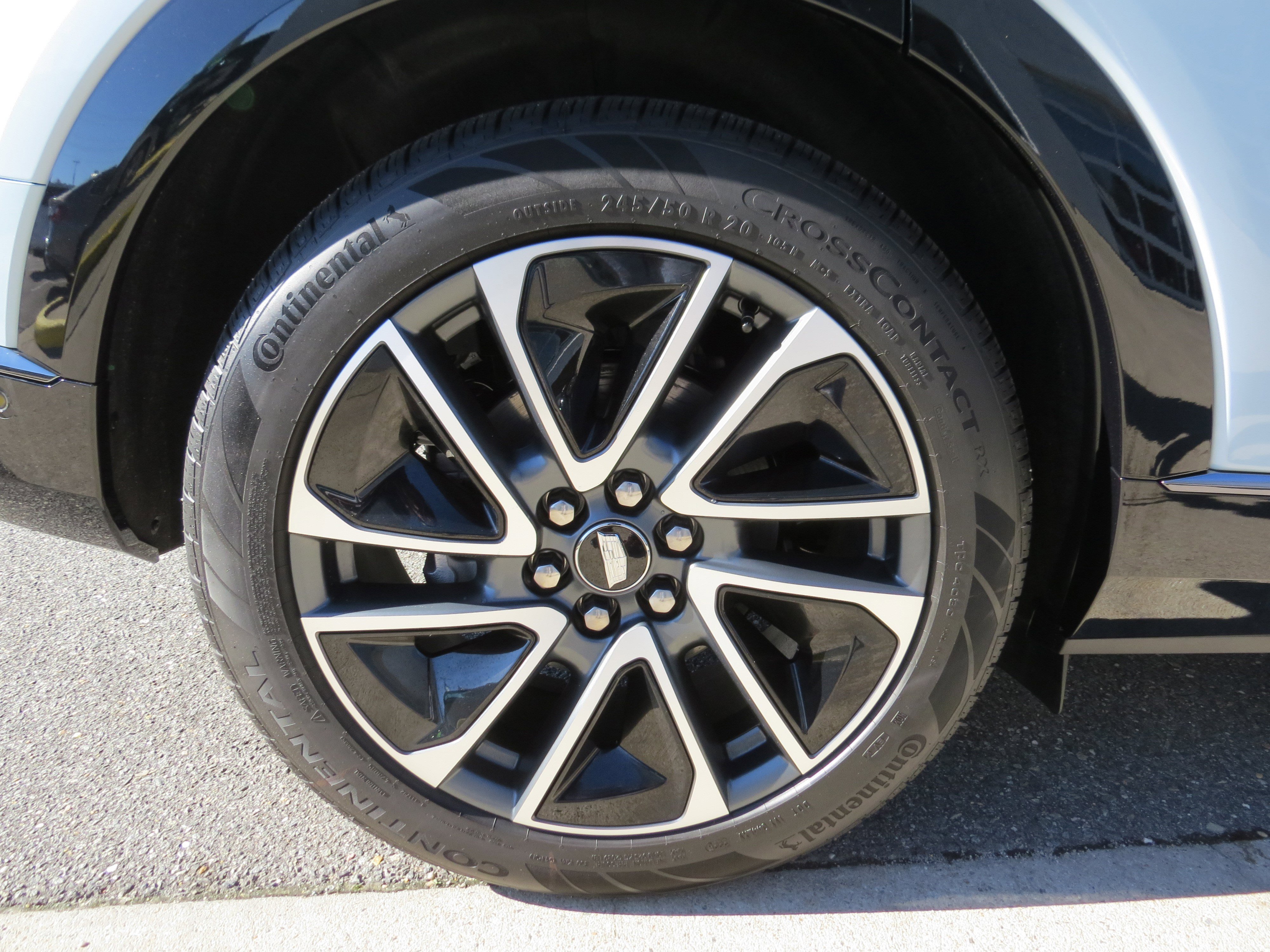 New 2026 Cadillac Optiq Sport 2 image 11