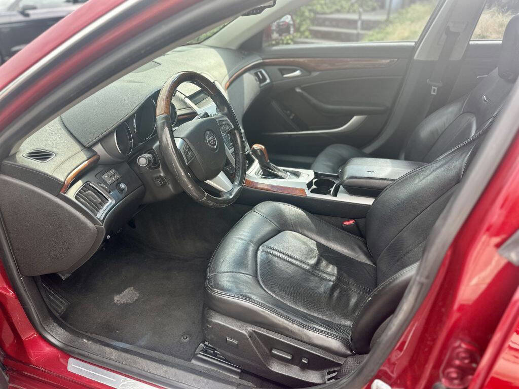 Used 2010 Cadillac CTS Premium image 11
