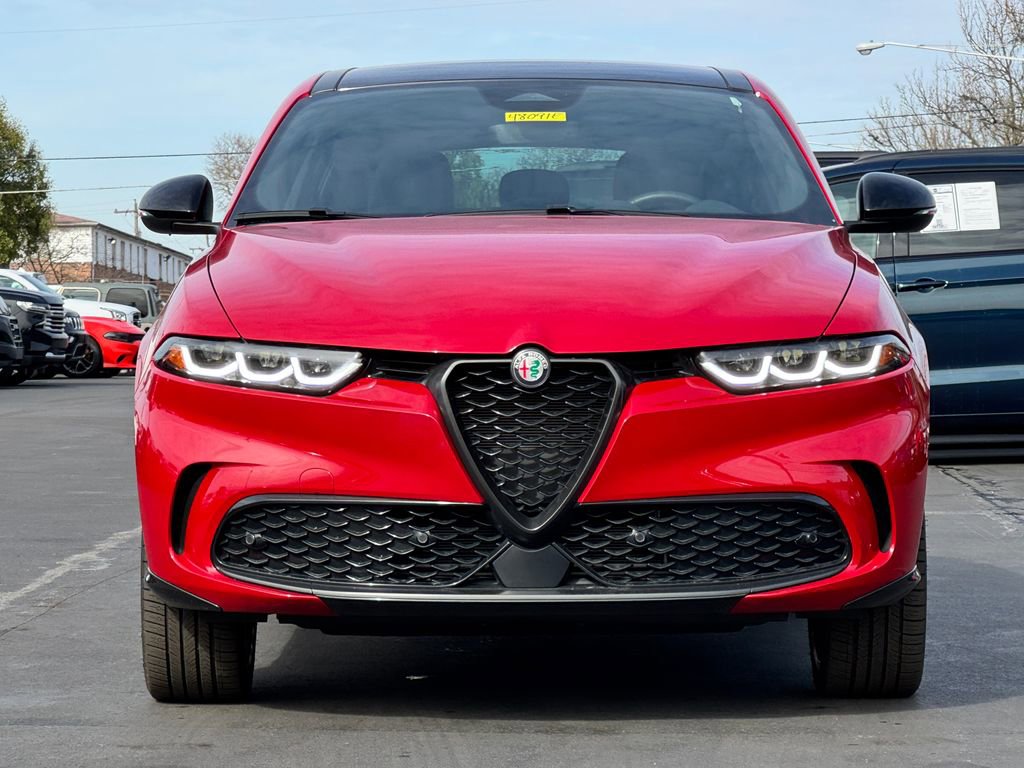 Used 2024 Alfa Romeo Tonale Veloce AWD/4WD video 2