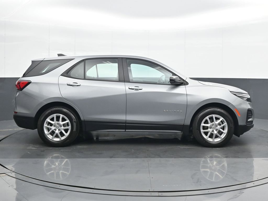 Used 2024 Chevrolet Equinox LS image 7