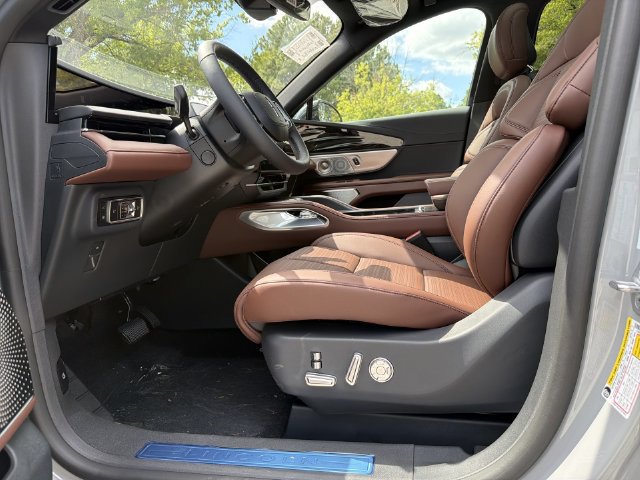 New 2026 Lincoln Nautilus Reserve AWD/4WD image 12
