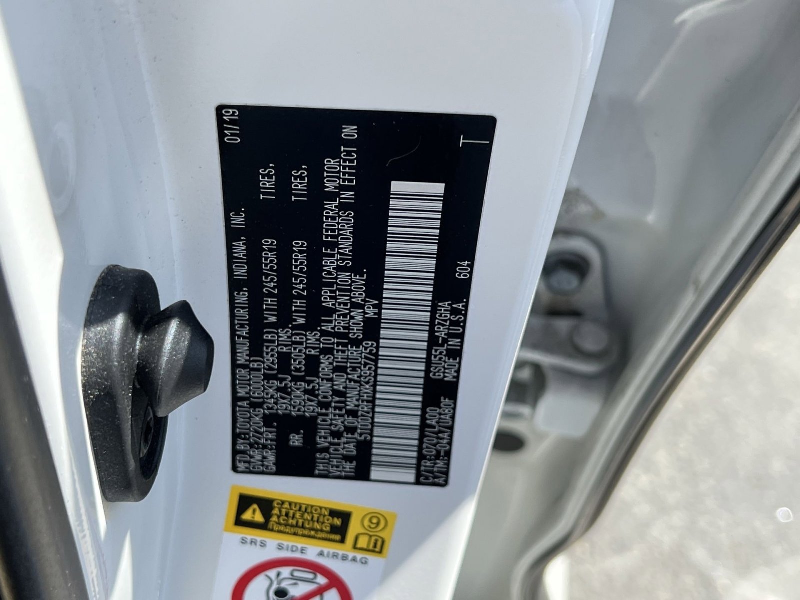 Used 2019 Toyota Highlander Limited Platinum image 32