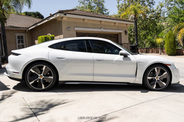 Used 2023 Porsche Taycan RWD image 9