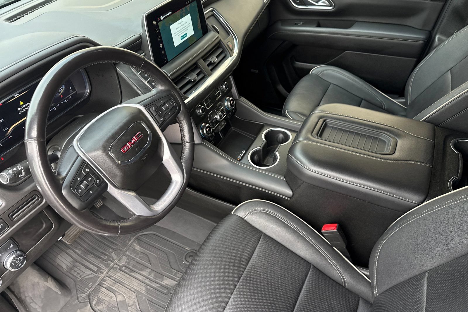 Used 2022 GMC Yukon XL SLT w/ SLT Premium Package AWD/4WD image 10