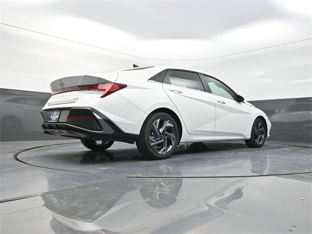 New 2026 Hyundai Elantra Limited image 38