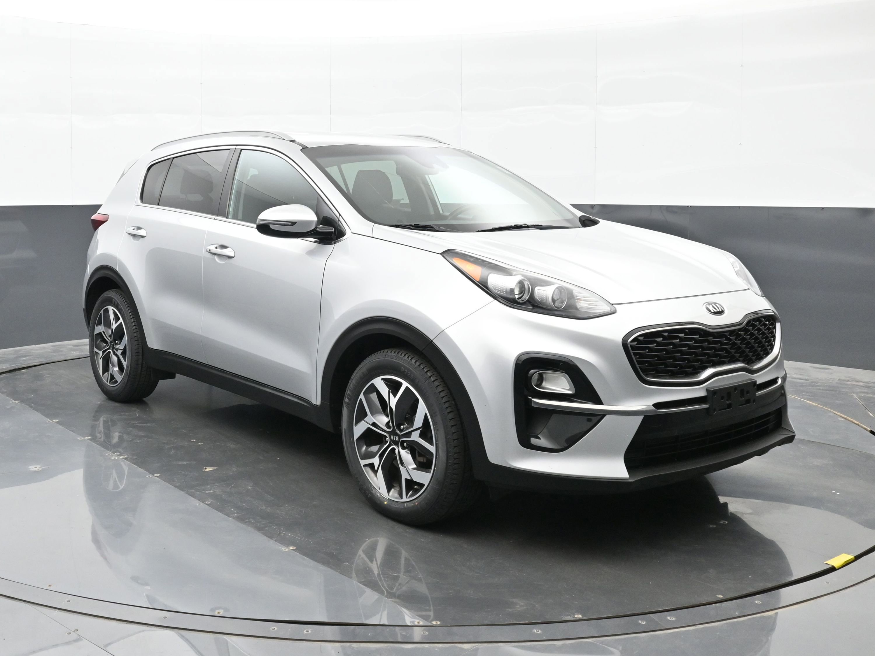 Used 2020 Kia Sportage EX FWD image 6