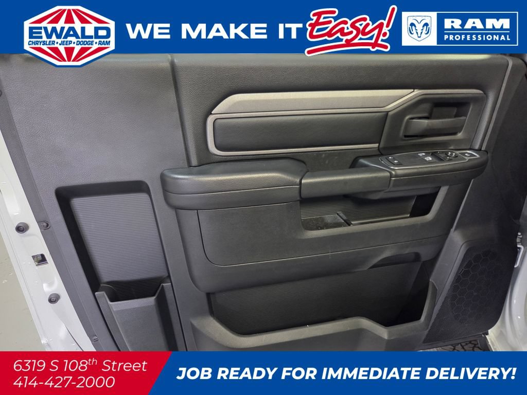 New 2024 RAM 2500 Tradesman w/ Chrome Appearance Group AWD/4WD image 13