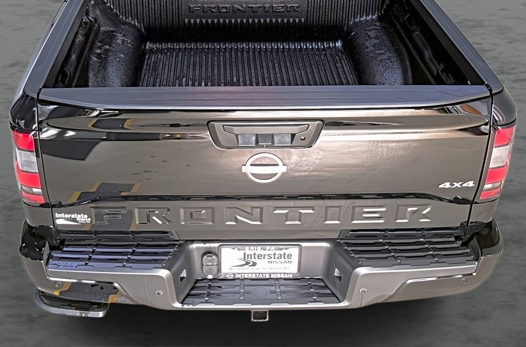 New 2026 Nissan Frontier SV w/ All-Weather Content Package AWD/4WD image 11