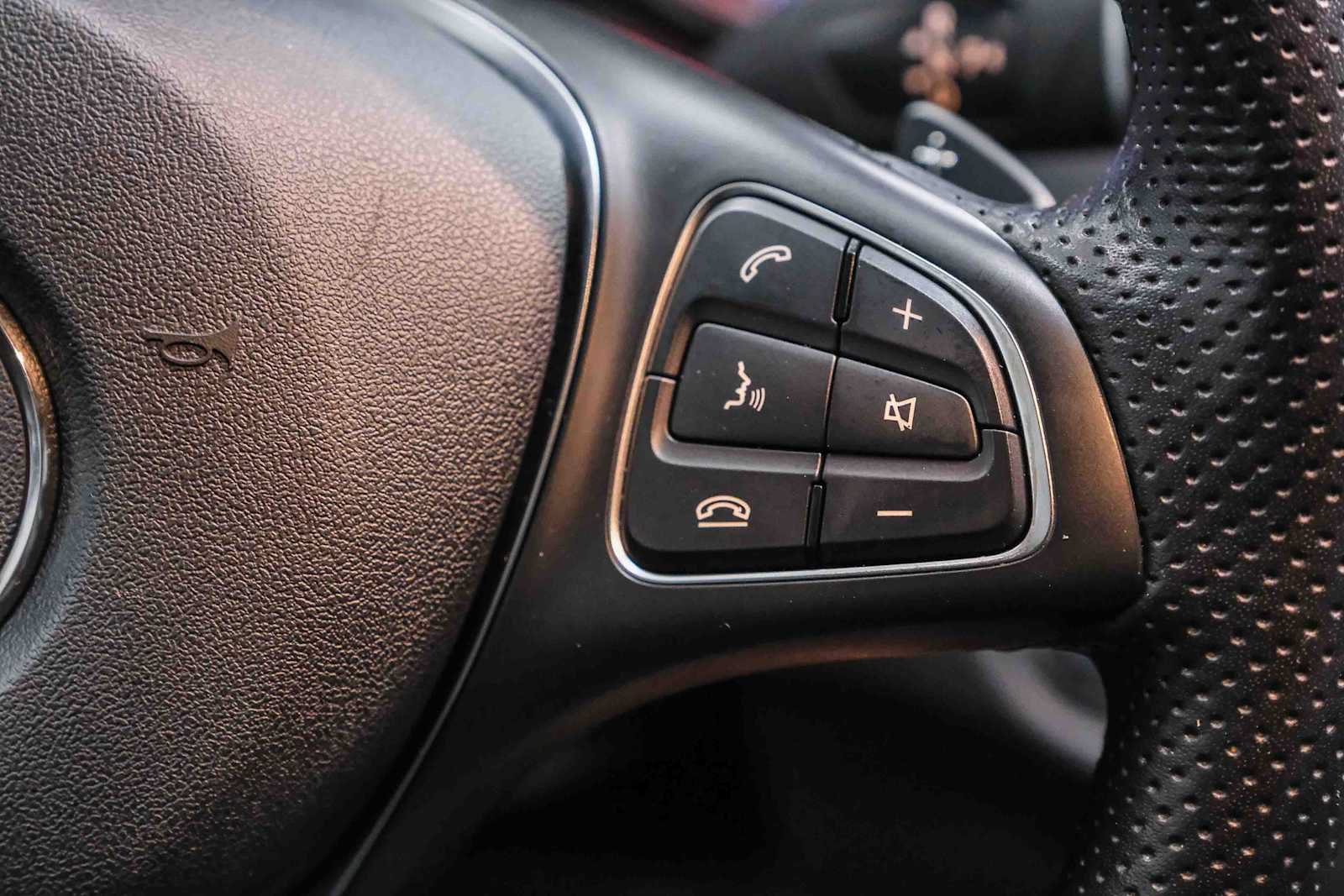 Certified 2020 Mercedes-Benz GLA 250 image 20