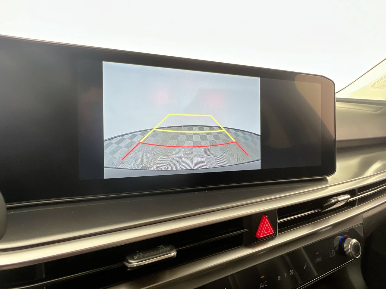 New 2026 Kia Sorento S w/ S Panoramic Sunroof Package FWD image 24