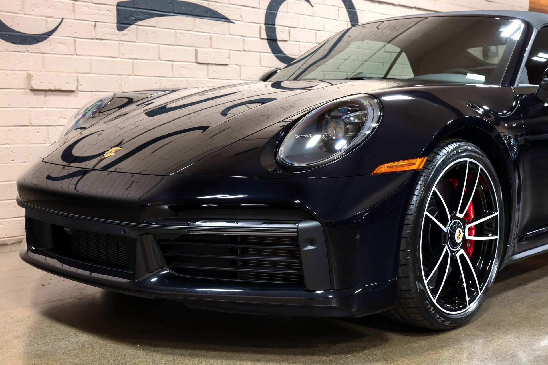 Used 2024 Porsche 911 Turbo image 30