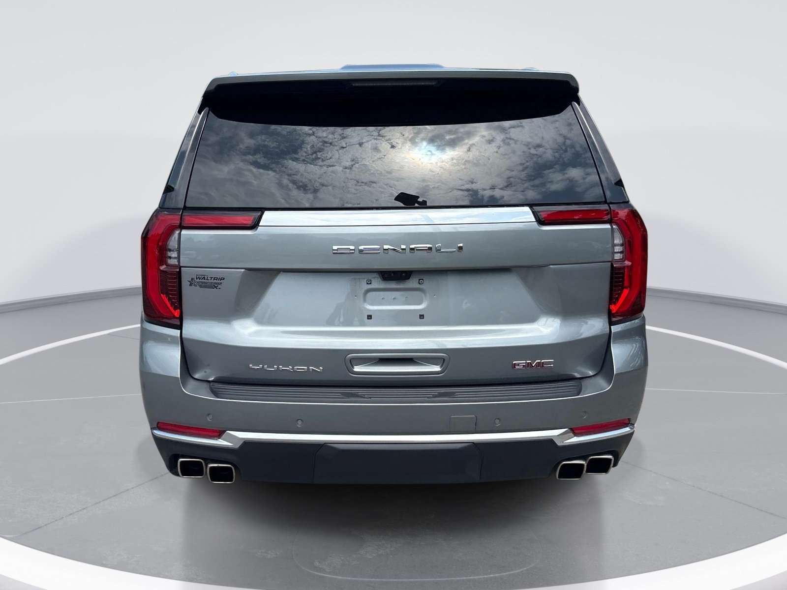 Used 2025 GMC Yukon Denali w/ Denali Reserve Package AWD/4WD image 7