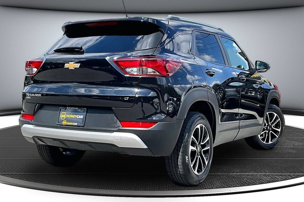 Used 2025 Chevrolet TrailBlazer LT AWD/4WD image 6