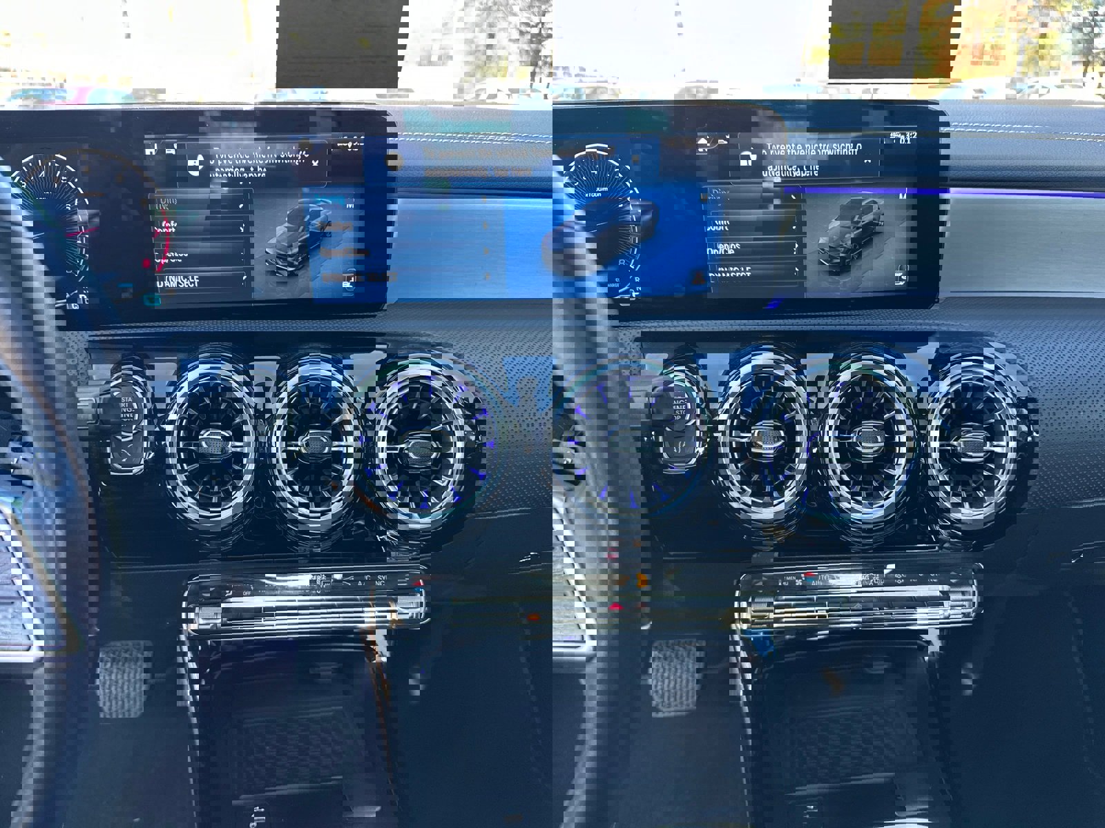 Used 2025 Mercedes-Benz CLA 250 image 27