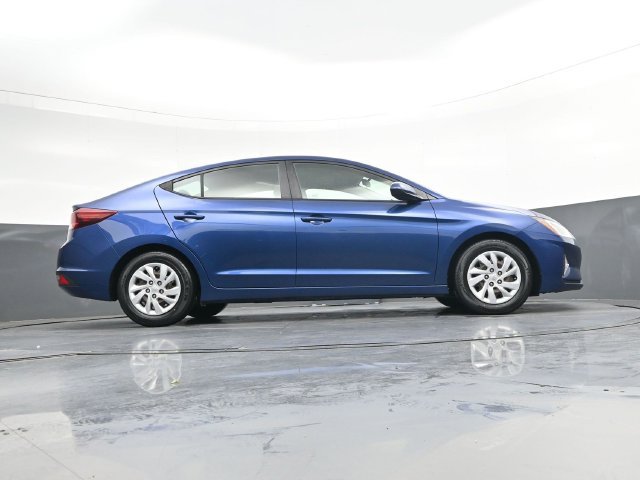 Used 2020 Hyundai Elantra SE FWD image 32