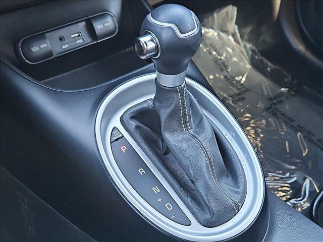 Used 2015 Kia Soul + FWD image 18