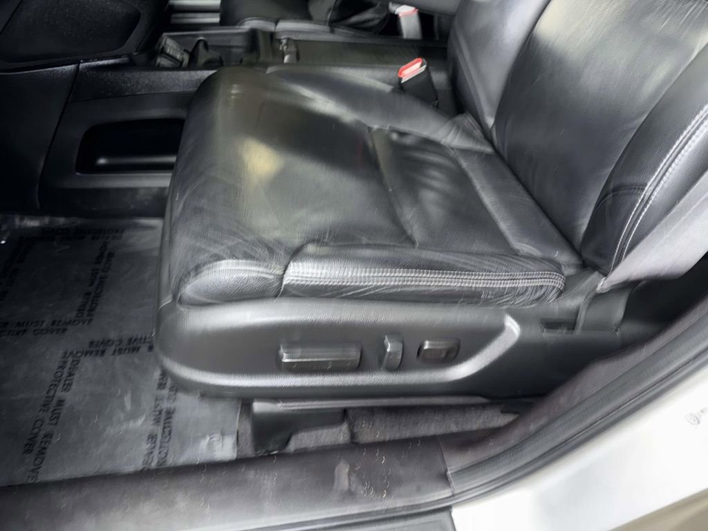 Used 2012 Honda CR-V EX-L image 3