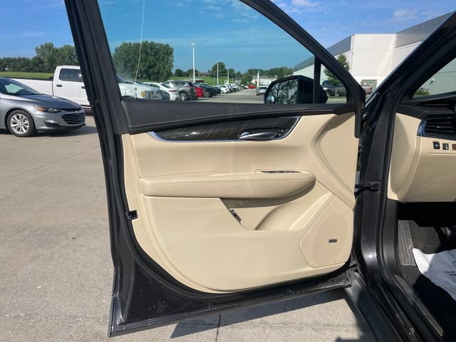 Used 2018 Cadillac XT5 AWD image 20