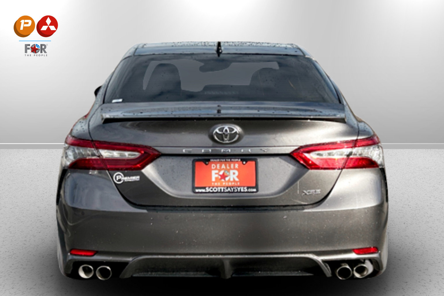 Used 2018 Toyota Camry XSE image 6