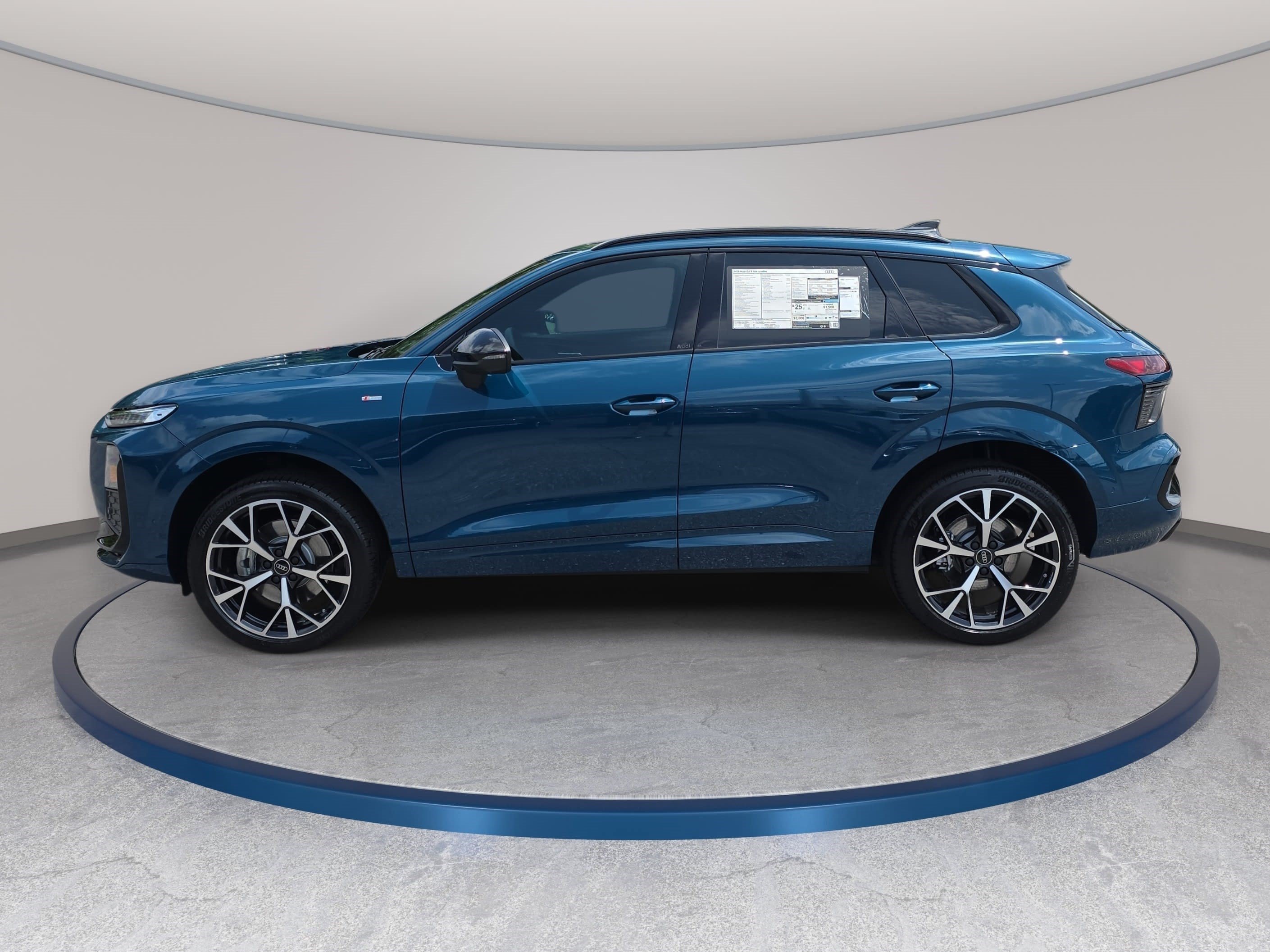 New 2026 Audi Q3 quattro 2.0T AWD/4WD image 8