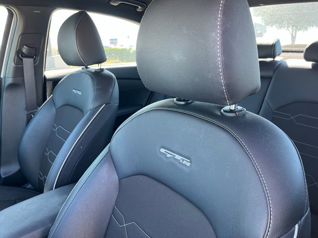 Used 2023 Kia Forte GT-Line w/ GT-Line Technology Package FWD image 9