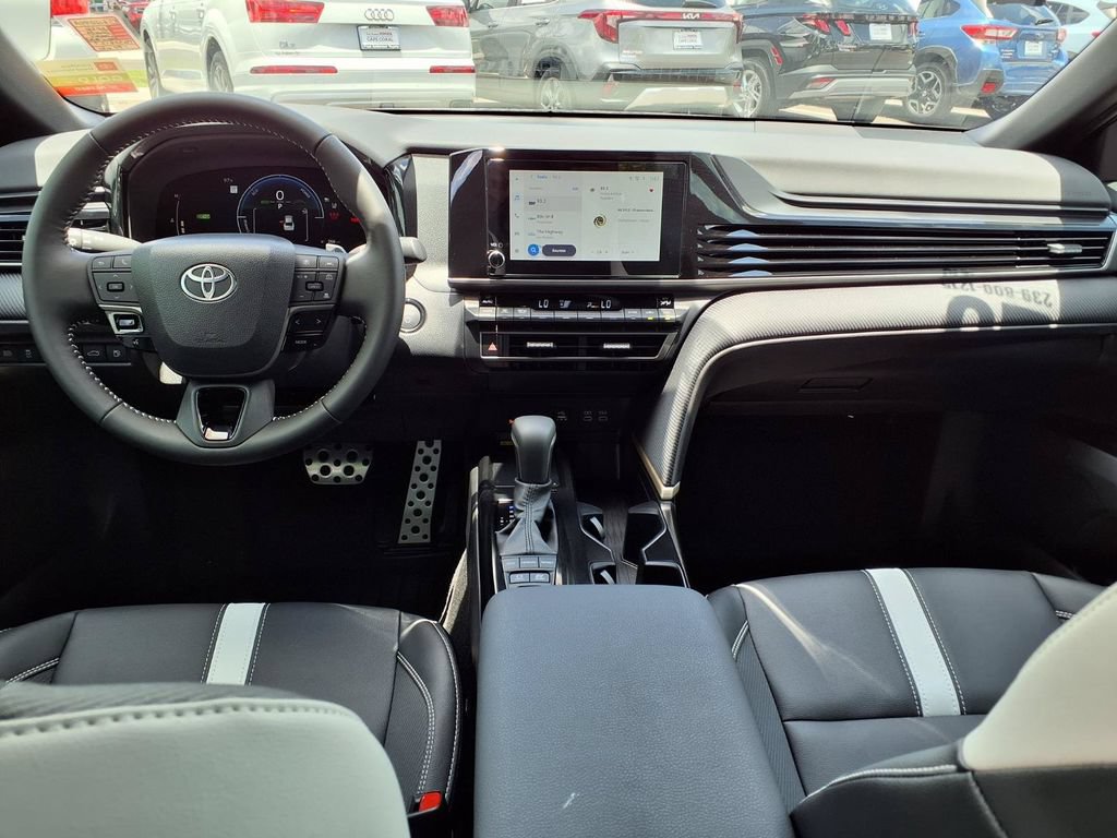 Used 2026 Toyota Camry SE FWD image 16
