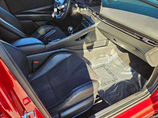 Used 2025 Hyundai Elantra N FWD image 17