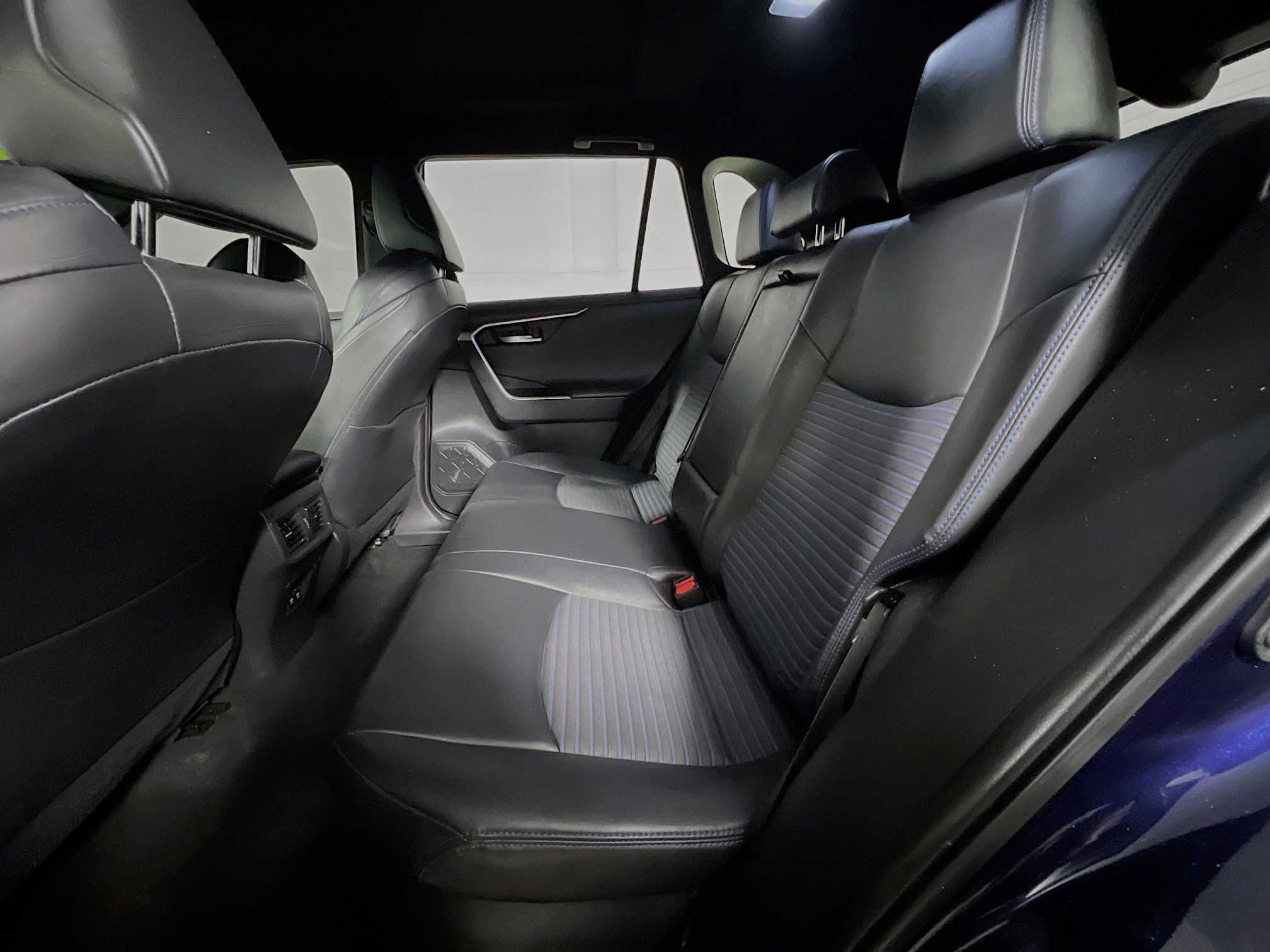 Used 2019 Toyota RAV4 XSE image 29