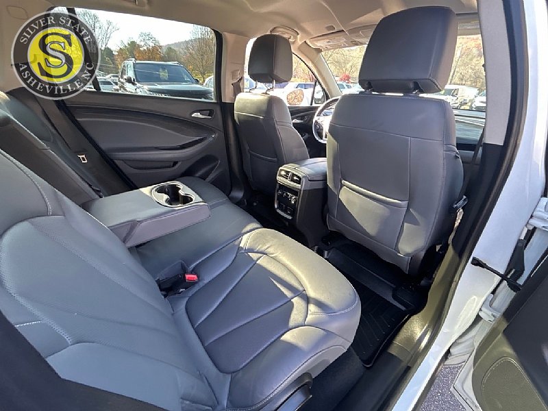 Used 2020 Buick Envision Essence image 18