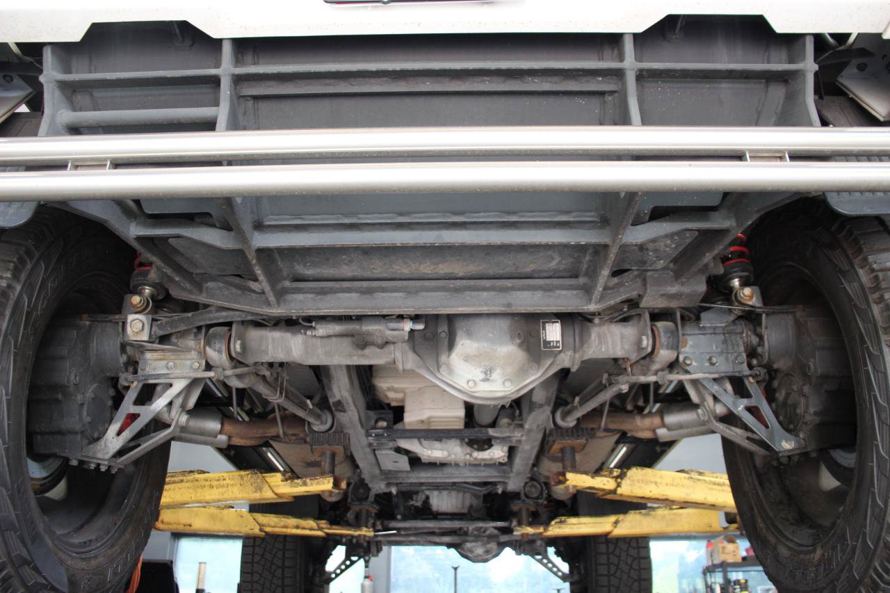Used 2018 Mercedes-Benz G 550 Squared image 98