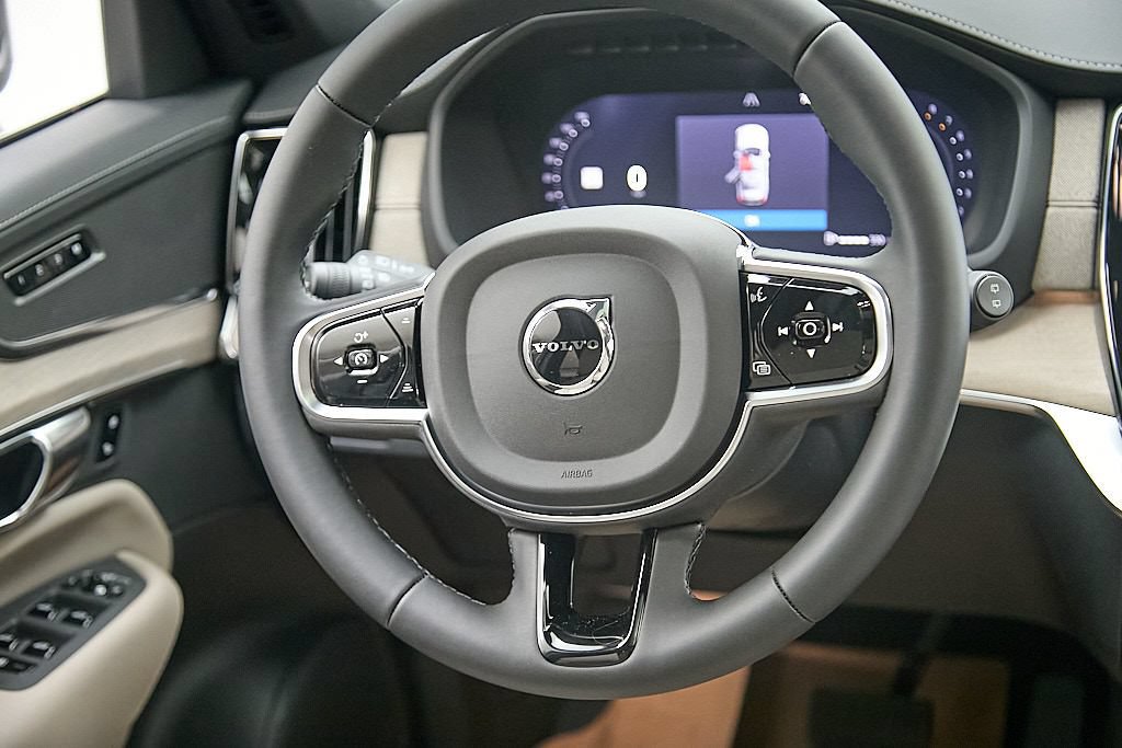 New 2026 Volvo XC90 B6 Plus w/ Protection Package AWD/4WD image 24
