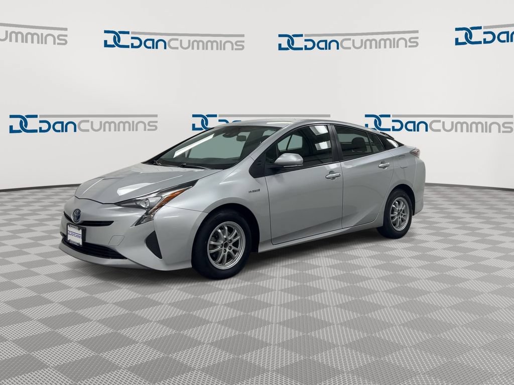 Used 2017 Toyota Prius Two FWD image 4