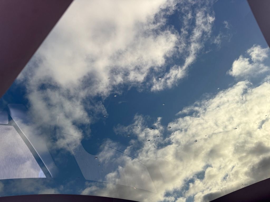 Used 2024 Tesla Model Y Long Range image 16