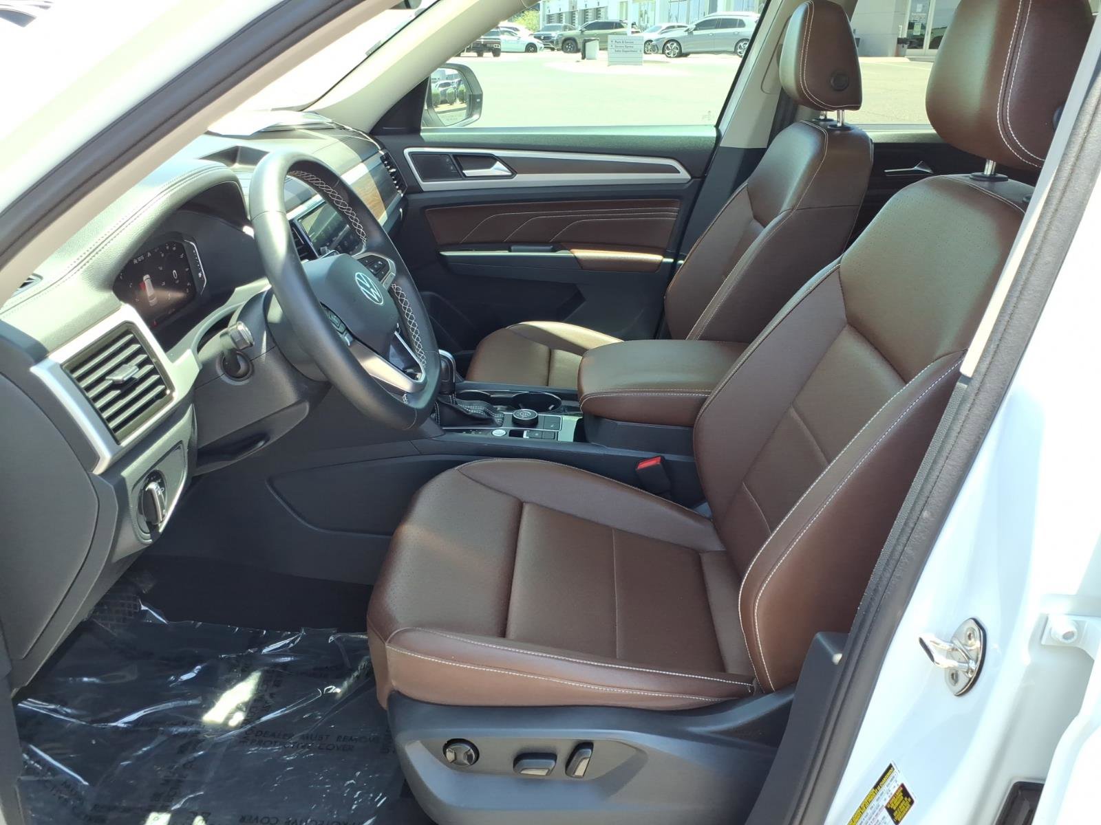 Certified 2023 Volkswagen Atlas SE w/ Panoramic Sunroof Package AWD/4WD image 22