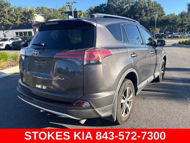 Used 2017 Toyota RAV4 XLE FWD image 5