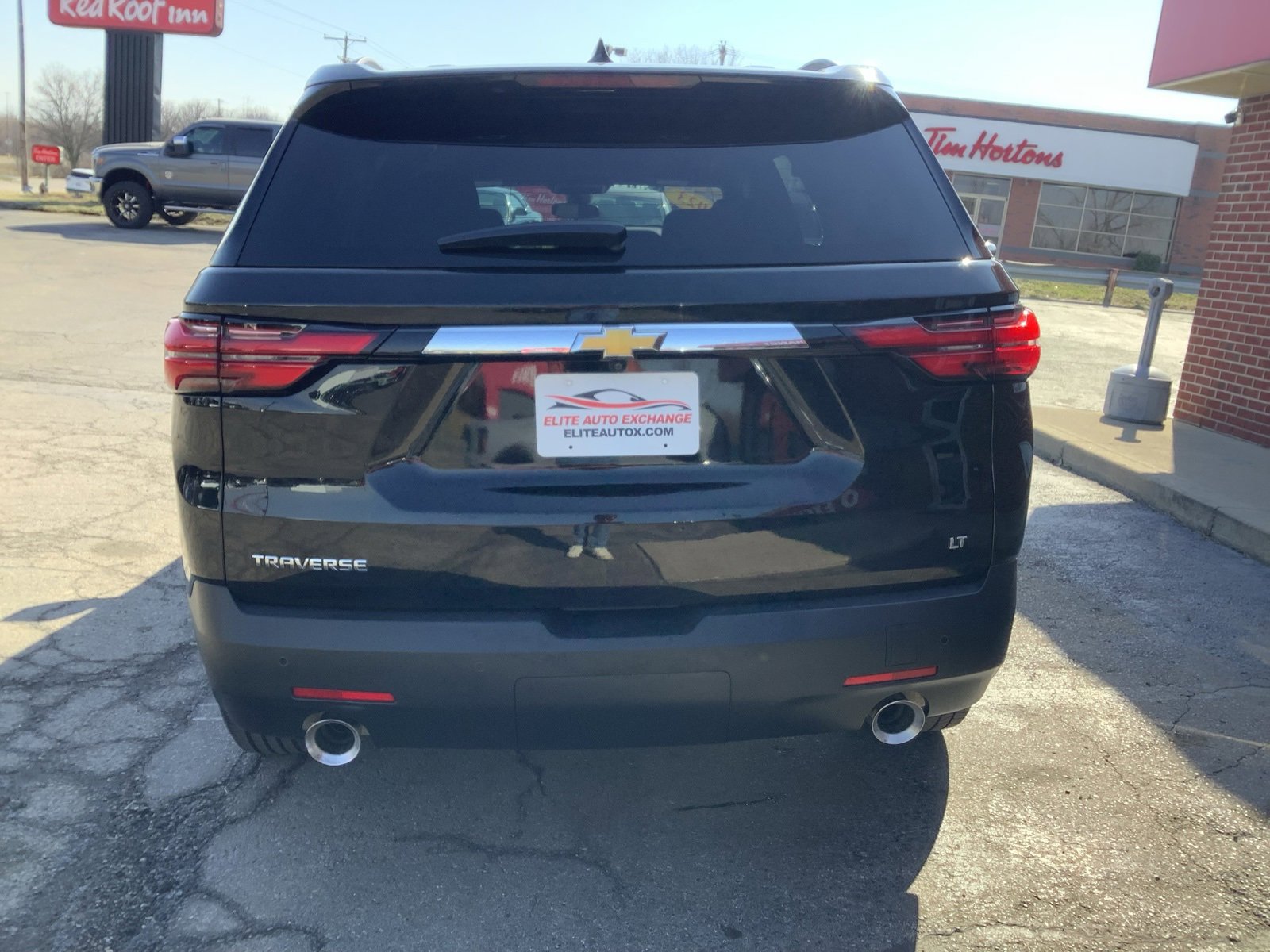 Used 2023 Chevrolet Traverse LT image 6