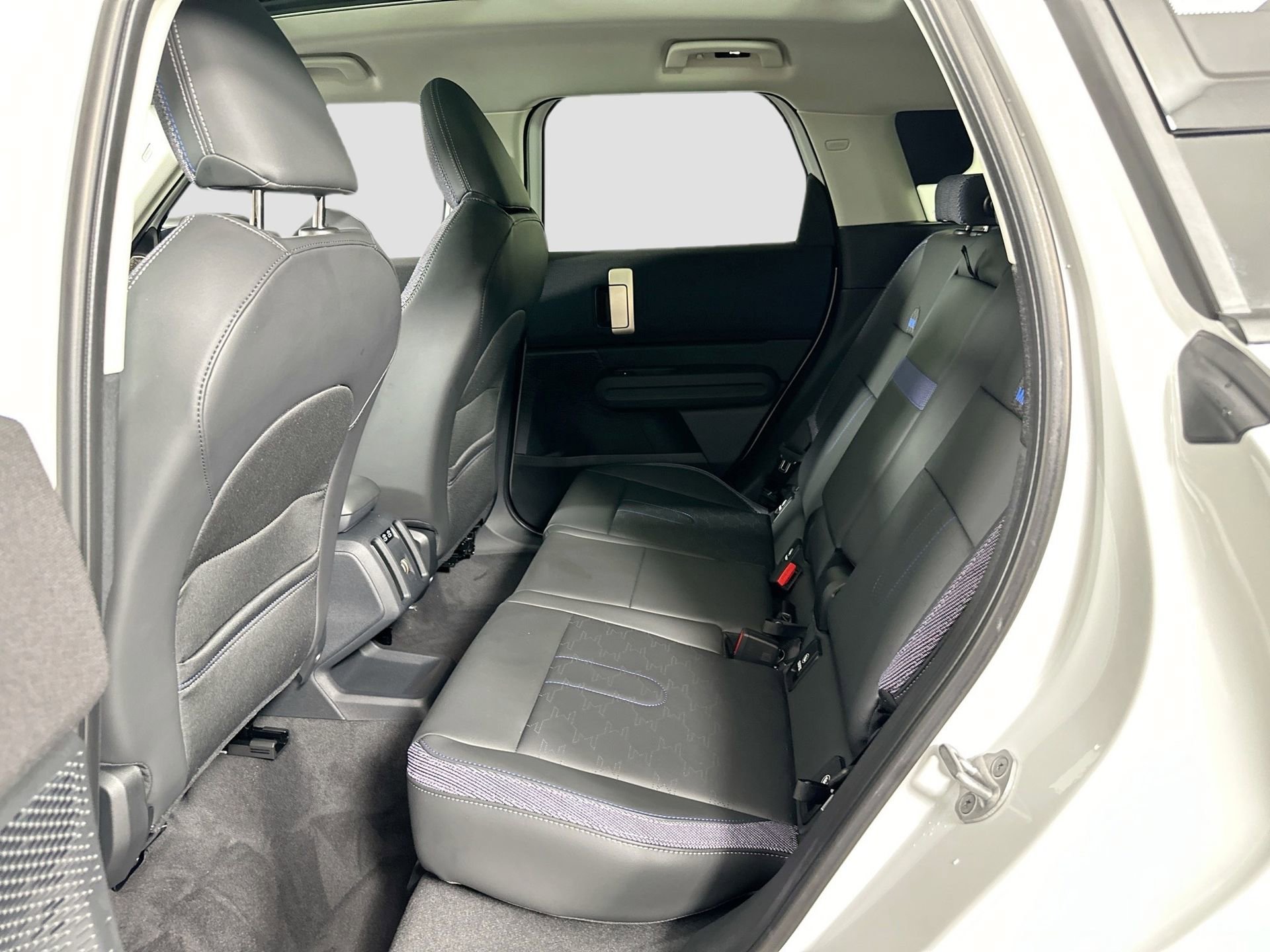 New 2025 MINI Cooper Countryman S w/ Comfort Package Max image 23