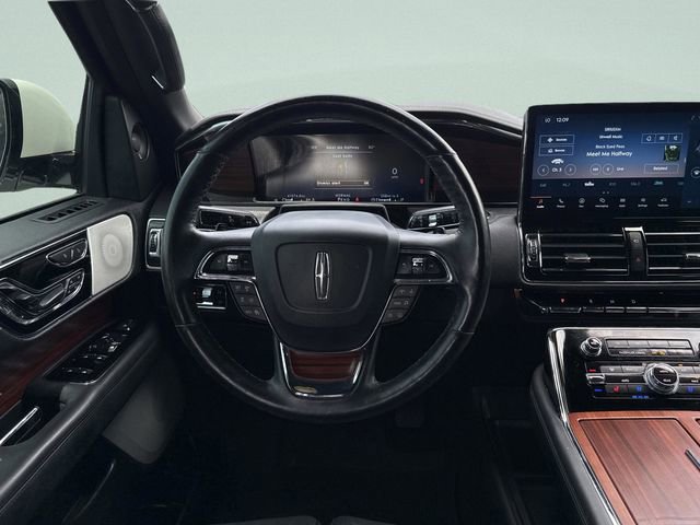 Certified 2024 Lincoln Navigator L Reserve AWD/4WD image 40