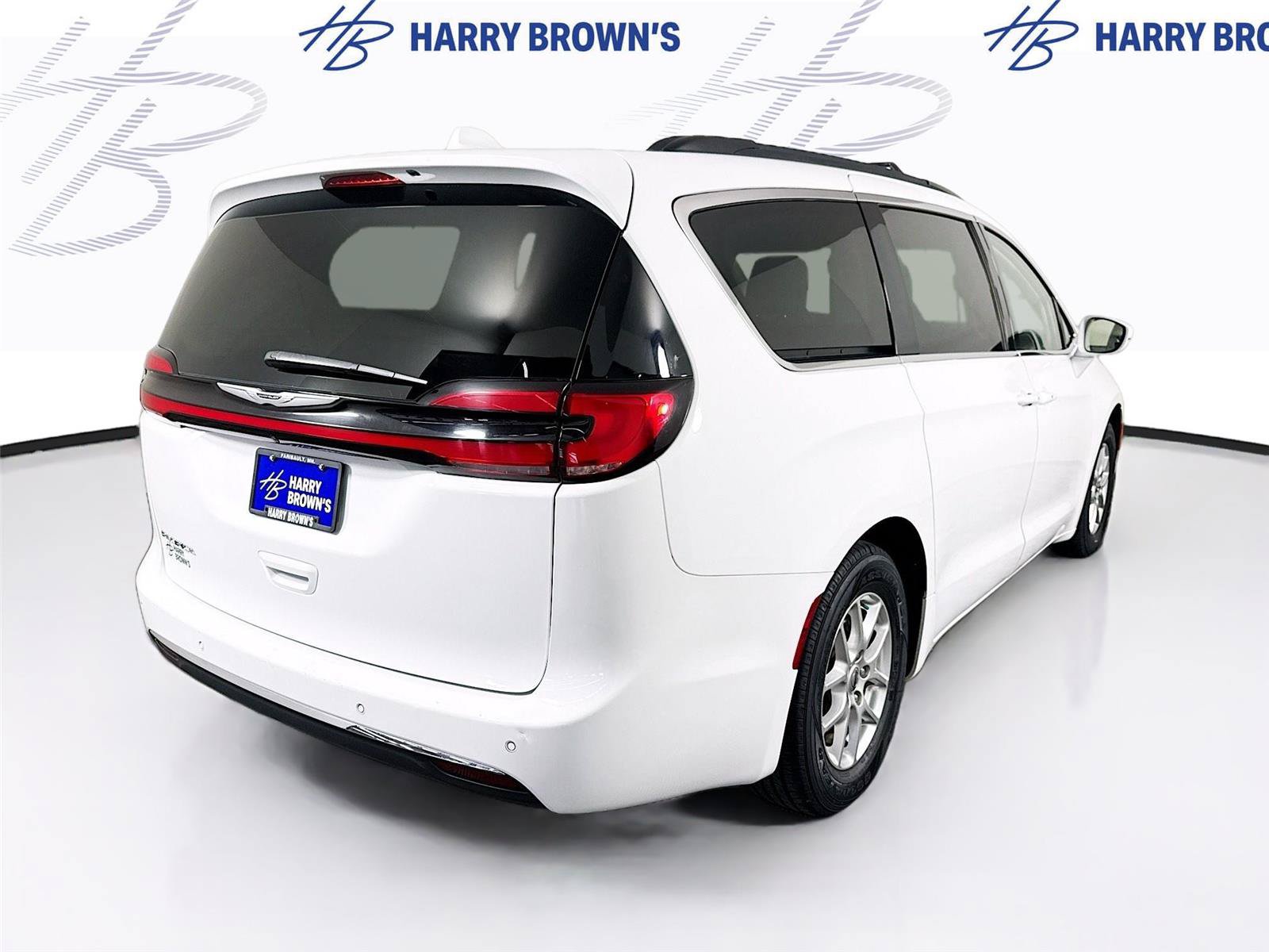 Used 2022 Chrysler Pacifica Touring-L FWD image 31