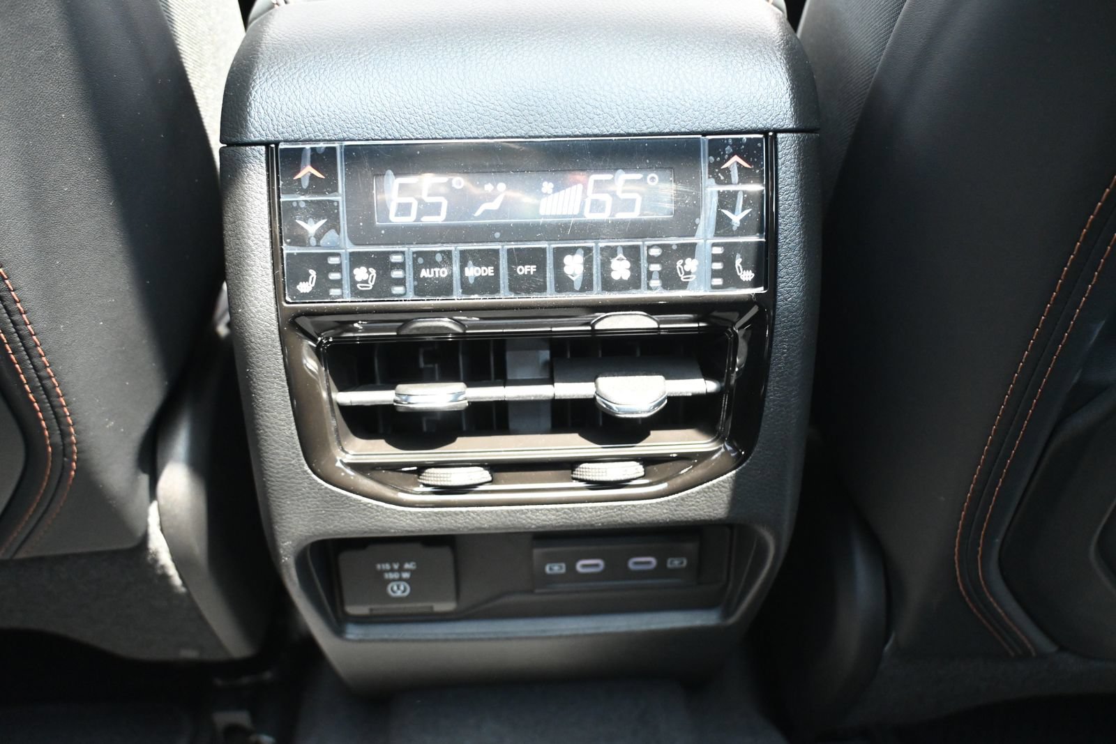 New 2026 Jeep Grand Cherokee L Summit AWD/4WD image 30