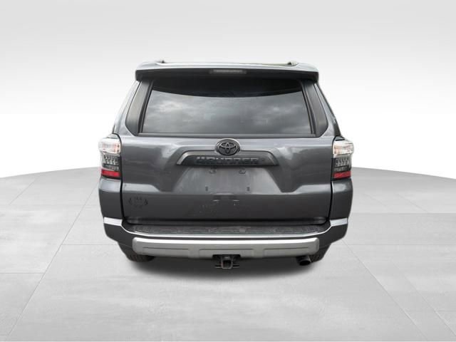 Used 2022 Toyota 4Runner TRD Off-Road Premium w/ TRD Black Wheel Package (TMS) AWD/4WD image 6
