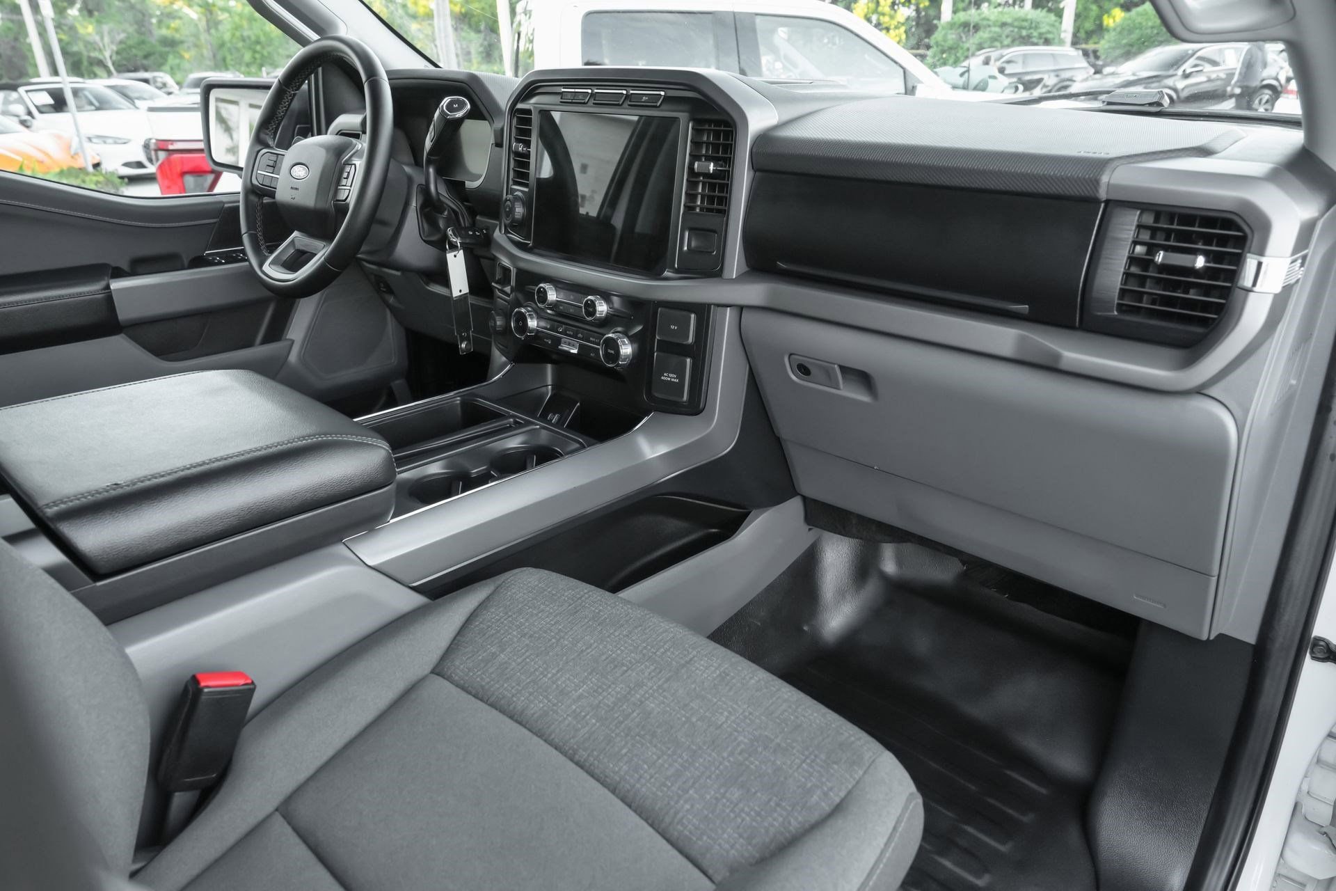 Used 2024 Ford F150 XLT w/ Mobile Office Package image 39