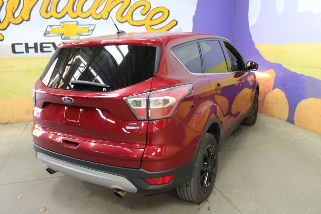 Used 2017 Ford Escape SE AWD/4WD image 8