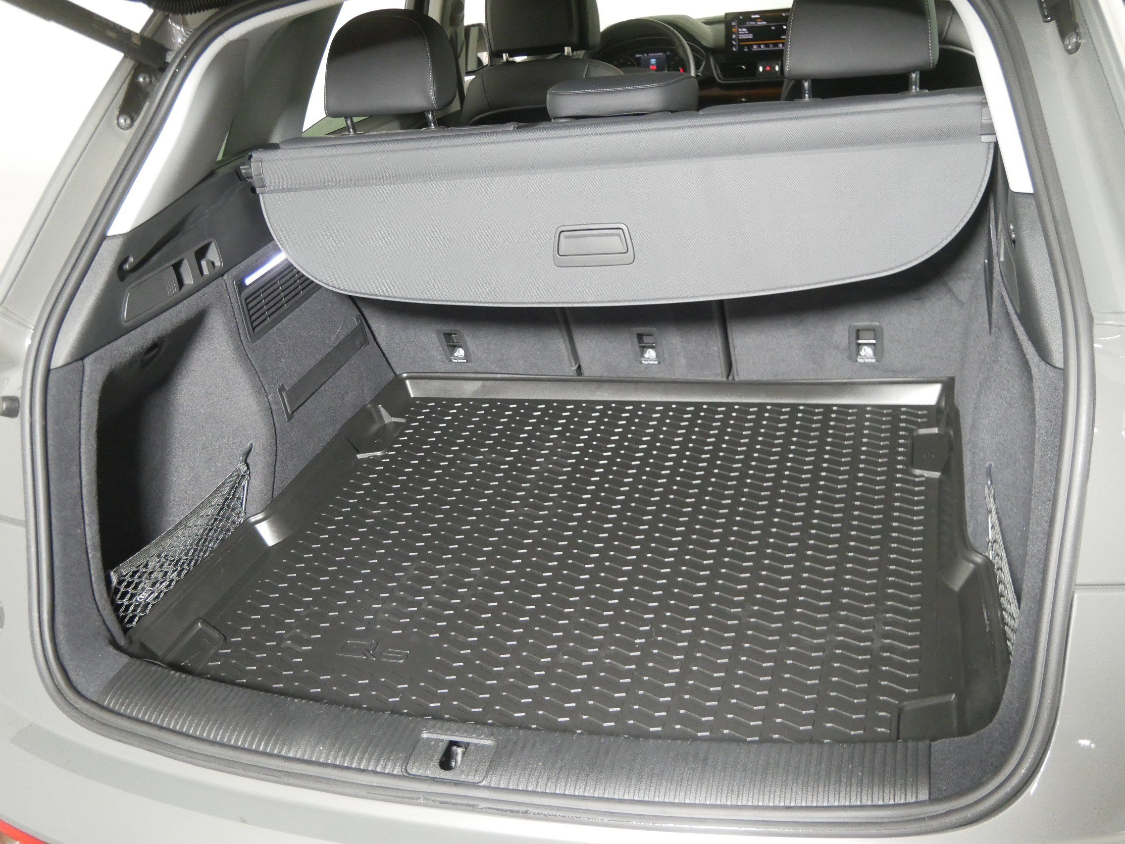 Used 2023 Audi Q5 2.0T Premium w/ Convenience Package image 18