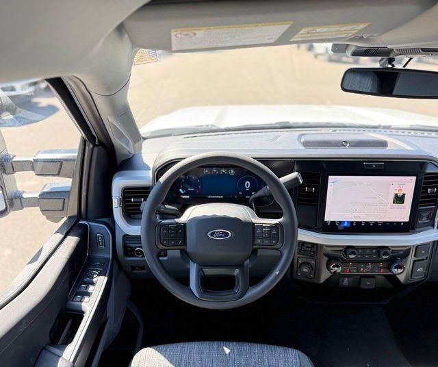 New 2026 Ford F250 XLT w/ XLT Premium Package AWD/4WD image 19