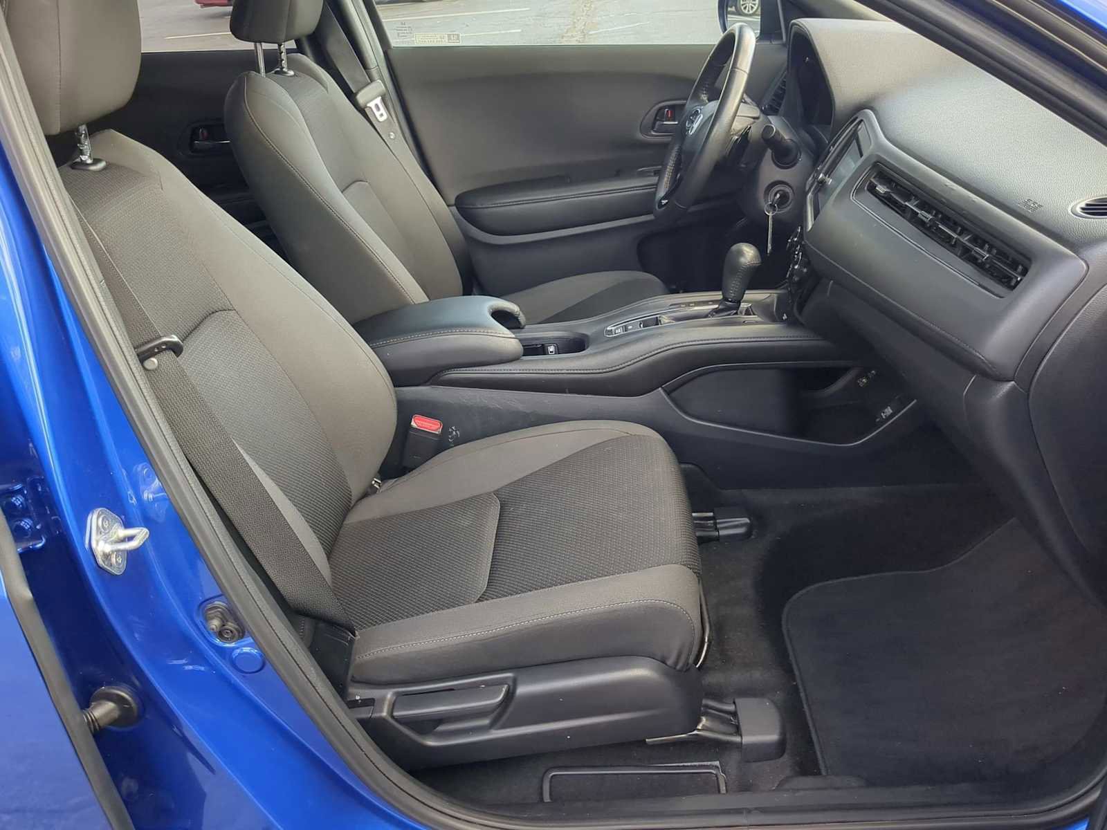 Used 2022 Honda HR-V Sport image 25