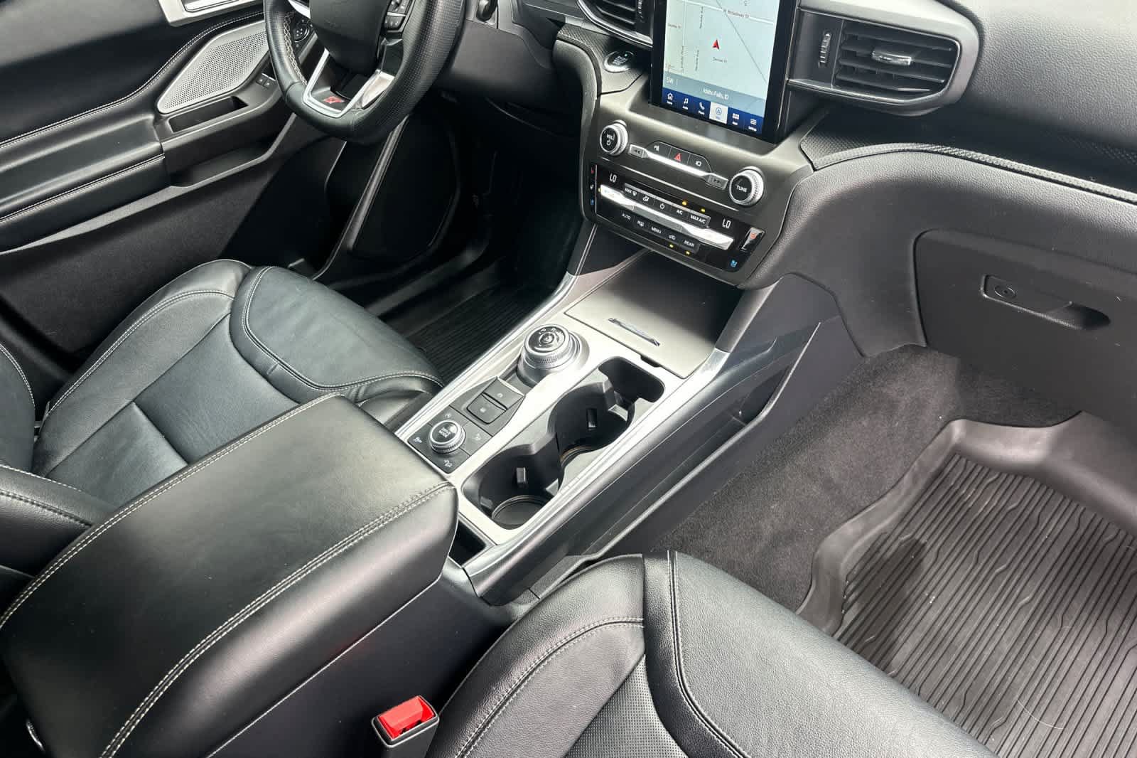 Certified 2020 Ford Explorer ST w/ Premium Technology Package AWD/4WD image 17
