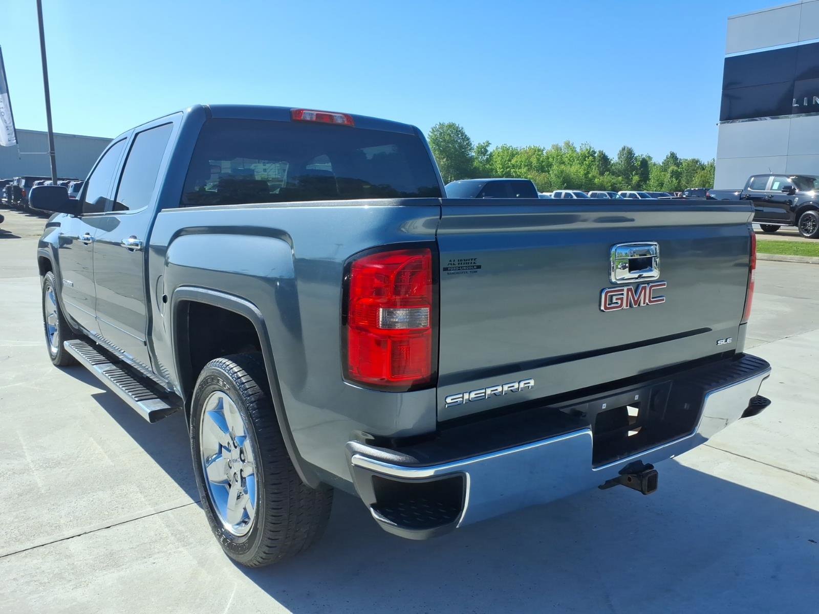 Used 2014 GMC Sierra 1500 SLE w/ SLE Value Package RWD image 3